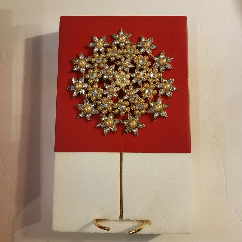Pottery Barn Gold Jewel Snoflake Tree Topper New